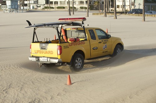 Lifeguard truck in the wind