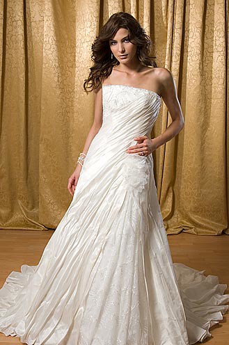 http://farm3.static.flickr.com/2290/2285349688_578f15aa60.jpg?v=0-beautiful wedding dresses_World_at_michelle obama inaugural gown_Wedding Dress Gallery