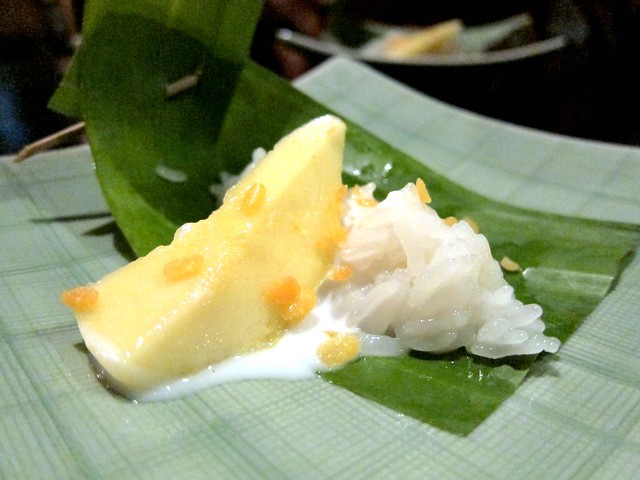 Bo.lan pre-dessert (Mango with Sticky Rice)