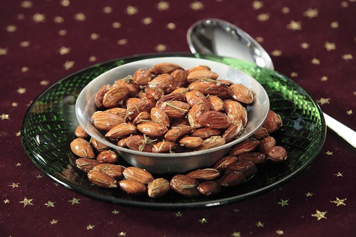 Rosemary Maple Spiced Almonds