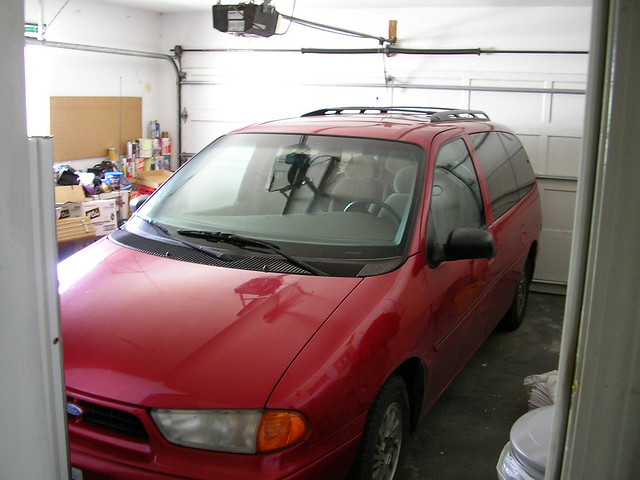 red ford 1999 windstar