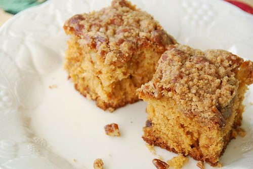 pear and cardamom cake with pecan streusel