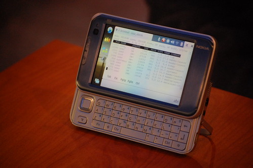 Nokia n810 running terminal