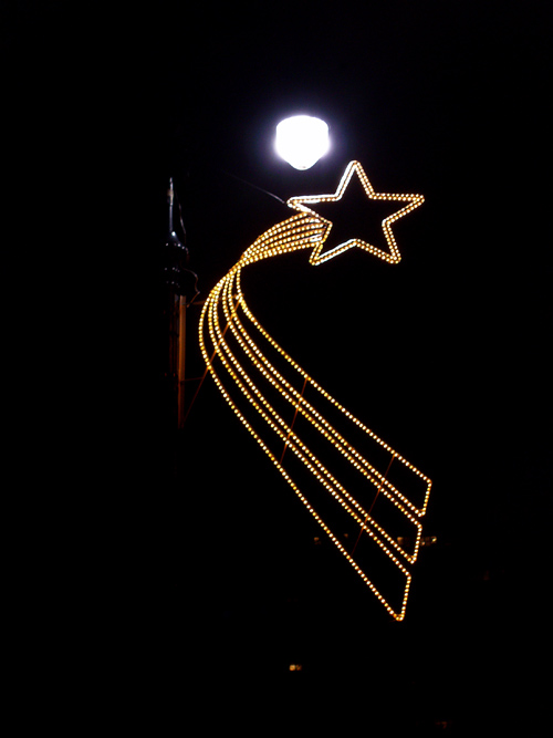 lamppost star Christmas decoration, Manhattan