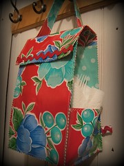 red and aqua oilcloth lunchbag-crafting 365-day11