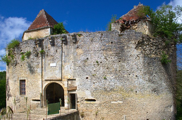 Château de Rochefort sur Armançon (Côté entrée)