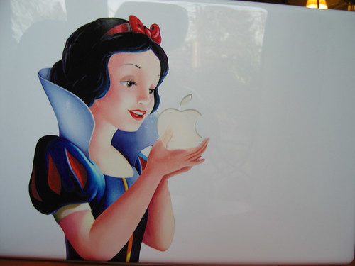 Blancanieves sticker MacBook