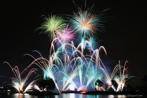  Disney EPCOT Illuminations: Reflections of Earth Fireworks 