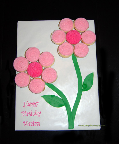 flower cupcake arrangement