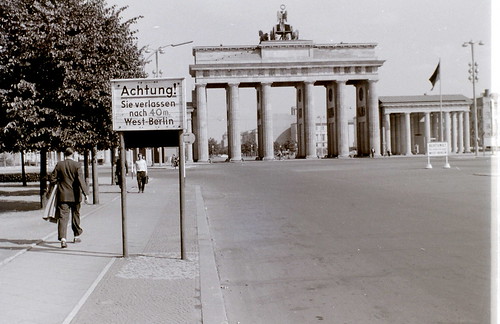 Brandenburger Tor, Berlin, September 1959