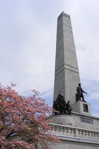 Day 2-Entrance to Lincoln's Tomb