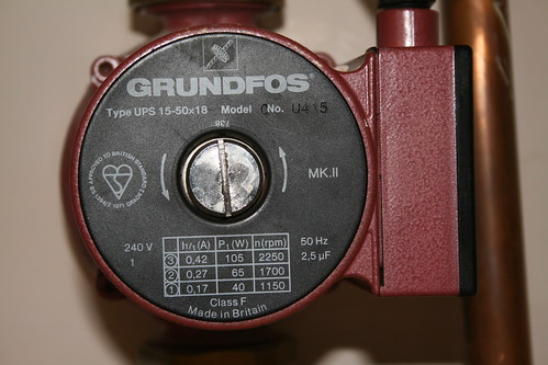 Grundfos 15/50 Domestic central heating pump. Please wait.