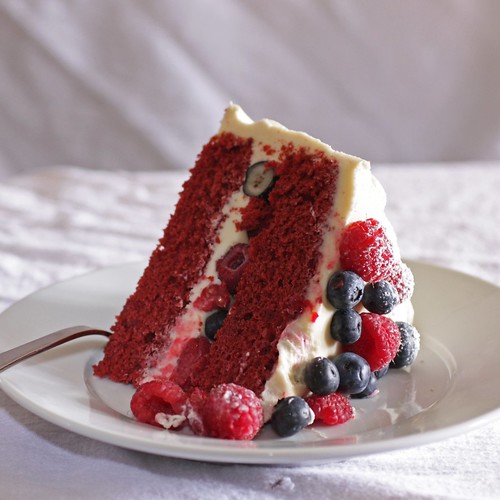 slice of cake with berries