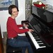 Julia suona il piano