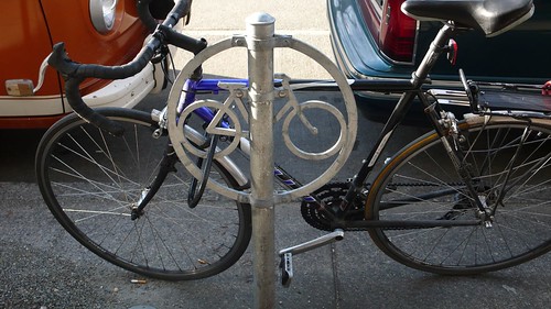 腳踏車柱