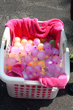 water-balloons-basket