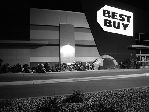 folks camped out at Best Buy