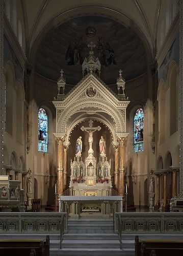 Saint Anthony of Padua Roman Catholic Church, in Saint Louis, Missouri, USA - sanctuary