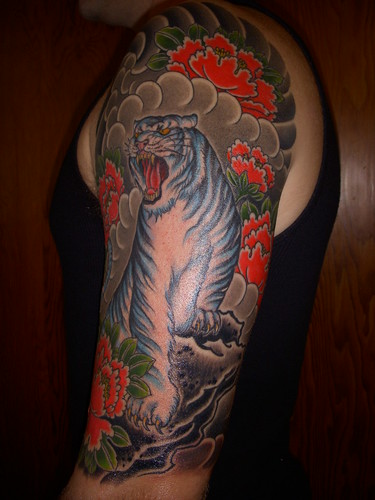 Tiger Tattoo white coloring with blue highlights This part is final but 