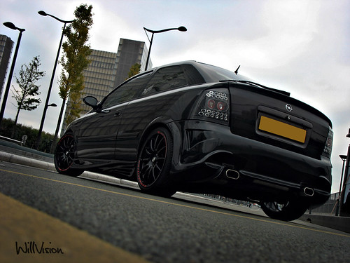 Tuning French Black Opel Astra