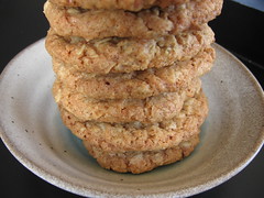 Thin and Crispy Coconut-Oatmeal Cookies
