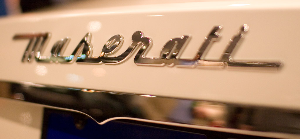 Maserati GranTurismo trunk badge