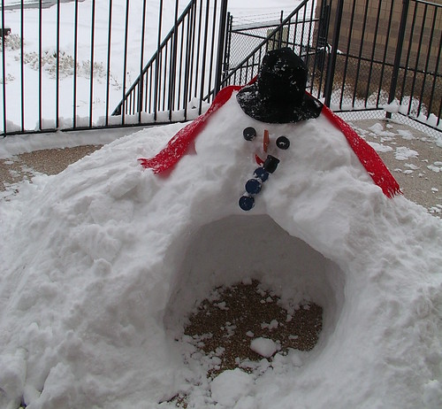 snowman snowcave