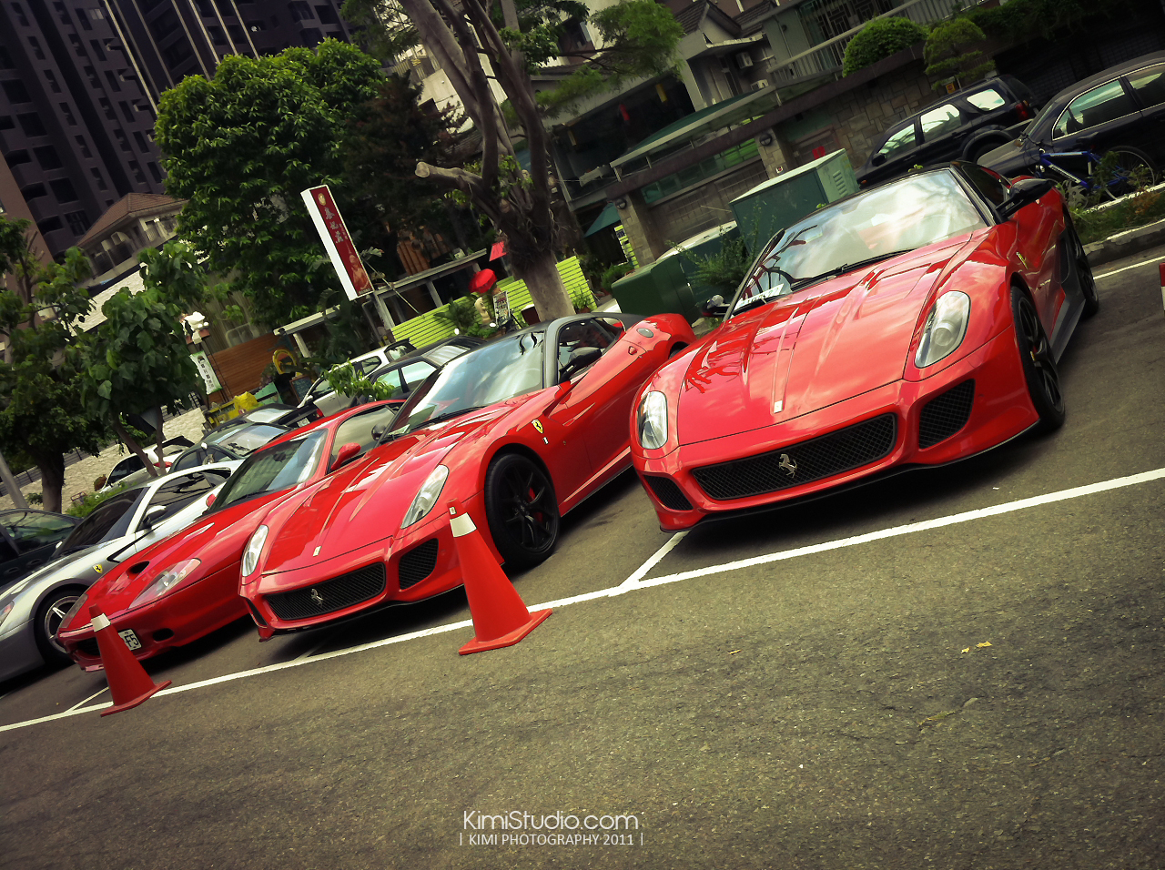 Ferrari 2011.06.10-012