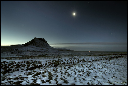 Búrfell in the morning - Venus and The Moon