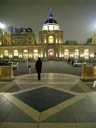 Mitchell Baker (Mozilla) leaving the French Senate after her day there