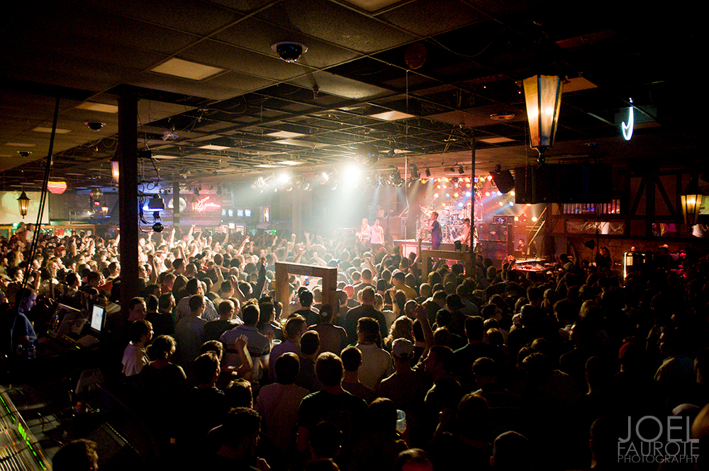 311 Piere's // Fort Wayne, IN // 3.22.2008 Performing Arts in