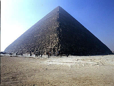 pyramidcorner2_jpg