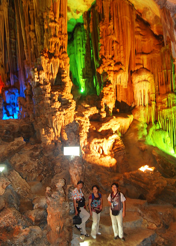 Động Tiên Sơn - Tien Son Grotto- Phong Nha by lienpv.