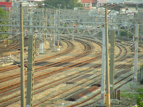Railway (by hiroshiken)