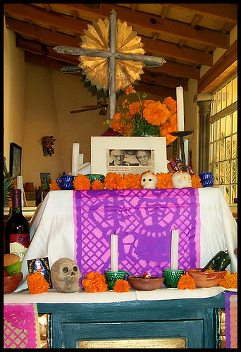 day of the dead mexico altar. THE ALTAR FOR THE DAY OF THE