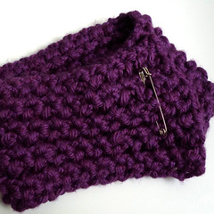 loom knit scarflette