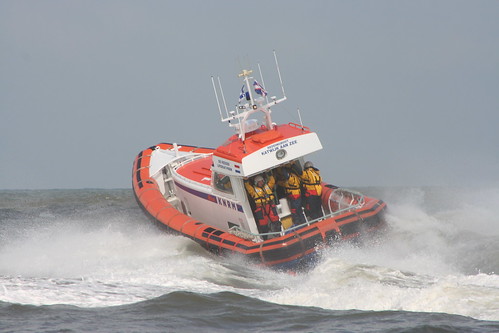Rescue boat demo in Katwijk aan Zee 