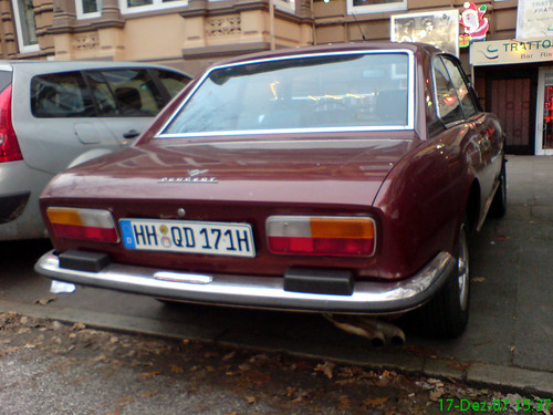 1975 PEUGEOT 504 COUPE image by jenslilienthal 
