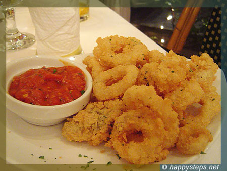 Calamares with marinara sauce at Bar 21