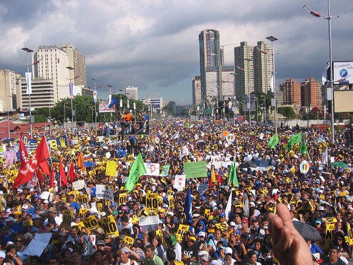 Avenida Bolívar en la marcha opositora