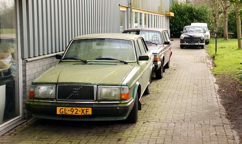 1981 Volvo 264 GL Overdrive in the front. 1966 Volvo 121 in the back