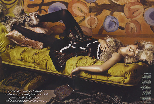 Steven Meisel - "Fashioning the Century" - Vogue US Mayo 2007