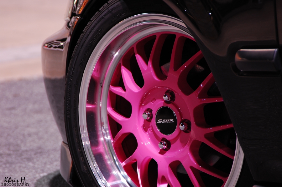 Just thought I'd throw some pics of pink wheels up They probably wont fit