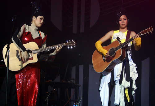 at17 Colours Live 2009
