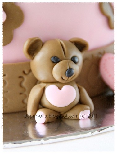 Cutie Bear Birthday Cake