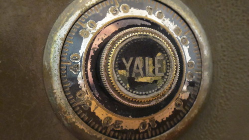 Combinatore Yale a 100 numeri