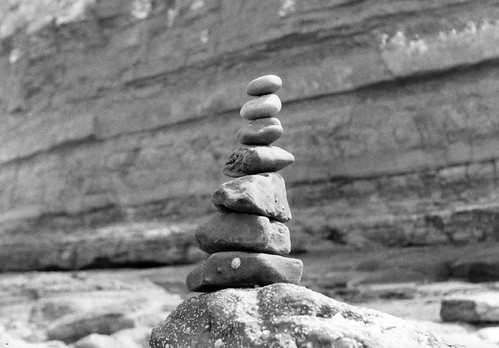 Stones Staithes cliffs BW