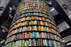 Torre di libri -photo Goria - click per i dettagli