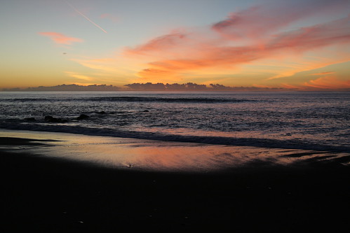 Sunset over the Tasman from Hokitika Beach