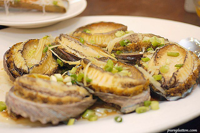 plate abalones